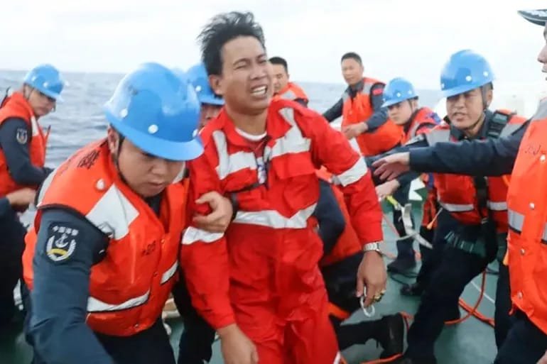 South China Sea Tragedy: Singapore-Flagged M/V Devon Bay Sinks, Two Filipino Sailors Dead
