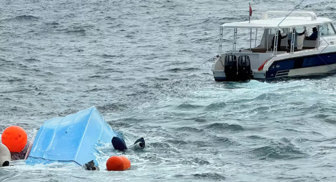 Three Killed, Two Injured as Tourist Boat Capsizes in Gulf of Oman