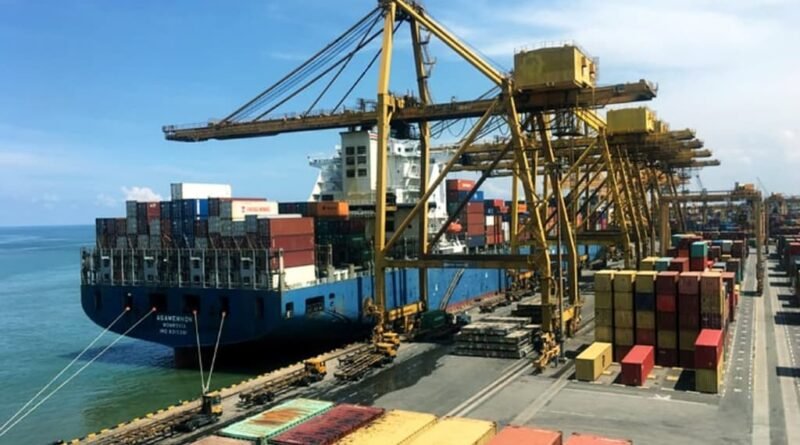Pakistan Maritime Minister Calls on AD Ports Group to Review Terminal Cargo Handling Charges at Karachi Port