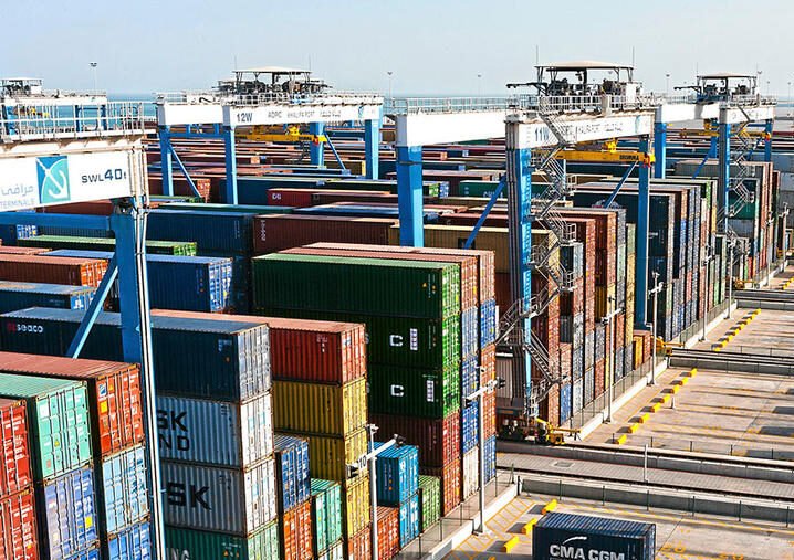 Container Freight Rates Slide Sharply as Oversupply Weighs on the Market Ahead of Lunar New Year