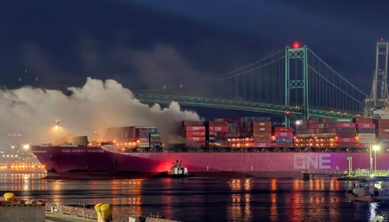 Fire-Damaged ONE Henry Hudson Departs Los Angeles, Heads to Asia for Repairs