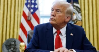 Trump Announces 25% Tariff on Countries Trading with Iran amid Ongoing Protests