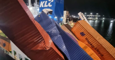LNG Bunkering Suspended After Container Collapse at Port of Rotterdam
