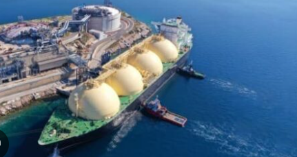 Oil and LNG Shipping Rates Surge to Record Highs as Iran Threatens Strait of Hormuz Closure