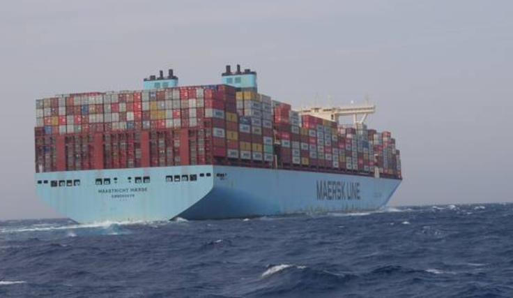 Strait of Hormuz Shipping Crisis Disrupts Gulf Container Trade as Global Carriers Suspend Services and U.S. Announces $20 Billion Maritime Insurance Support