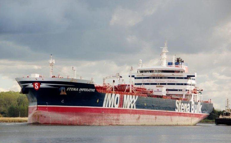 U.S.-Flagged Stena Imperative Tanker Hit by Iranian Missiles during Bahrain Attack