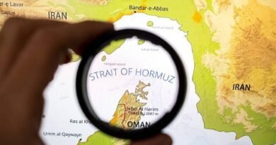 Iran Issues New Shipping Routes in Strait of Hormuz amid Mine Risk and Ceasefire Window