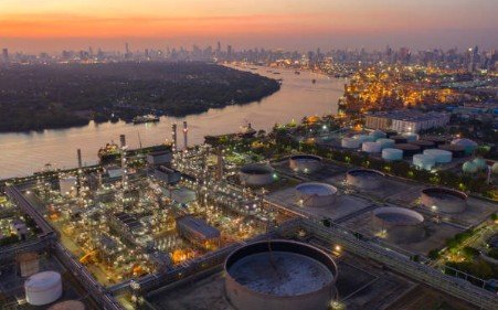 Kuwait Declares Force Majeure on Oil & Fuel Shipments Amid Strait of Hormuz Shutdown: Gulf Energy Crisis Disrupts Global Oil Supply Chain
