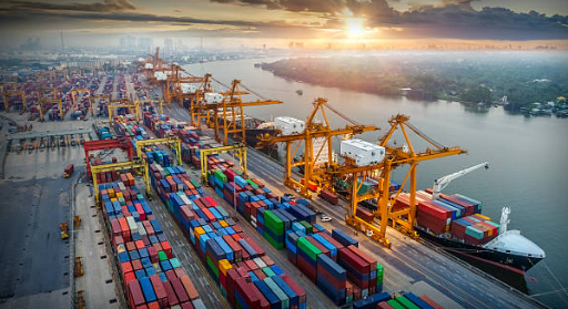 MINISTER JUNAID ANWAR CHAUDHRY ORDERS 30-DAY PLAN TO CLEAR STUCK-UP CONTAINERS, BOOST PORT EFFICIENCY