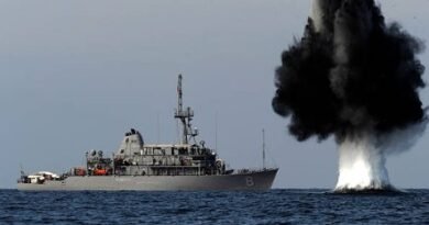 US Navy Blockade on Iran Ports Sparks Strait of Hormuz Crisis, Threatening Global Oil Shipping and Maritime Trade Routes