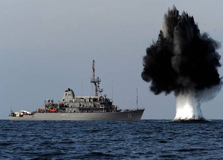 US Navy Blockade on Iran Ports Sparks Strait of Hormuz Crisis, Threatening Global Oil Shipping and Maritime Trade Routes