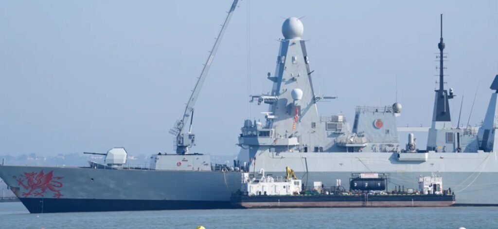 HMS Dragon Deployed to Middle East as UK Prepares for Possible Strait of Hormuz Security Mission