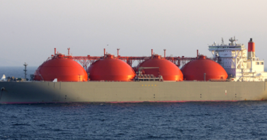 Qatar LNG Shipments Quietly Transit Strait of Hormuz as Gulf Energy Trade Faces Ongoing Maritime Security Risks