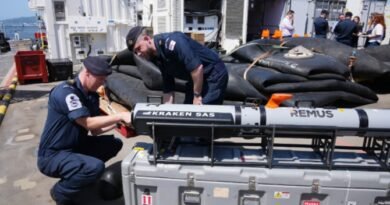UK-led naval forces prepare for a possible mine-clearing mission in the Strait of Hormuz as regional tensions disrupt global shipping, oil tanker routes, LNG trade, and maritime security operations.
