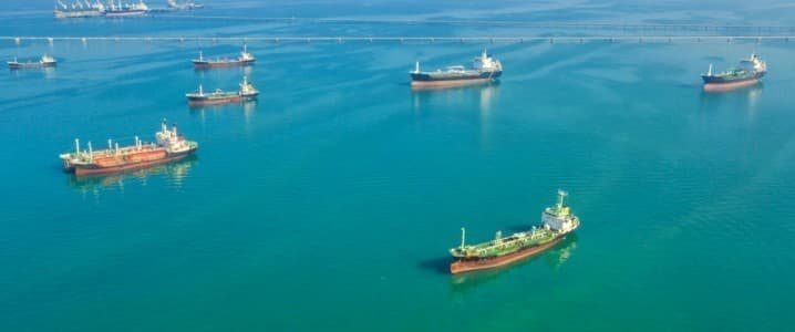 Oil Tanker Traffic through Strait of Hormuz Rebounds after US-Iran Ceasefire, but Shipping Industry Faces New Uncertainty