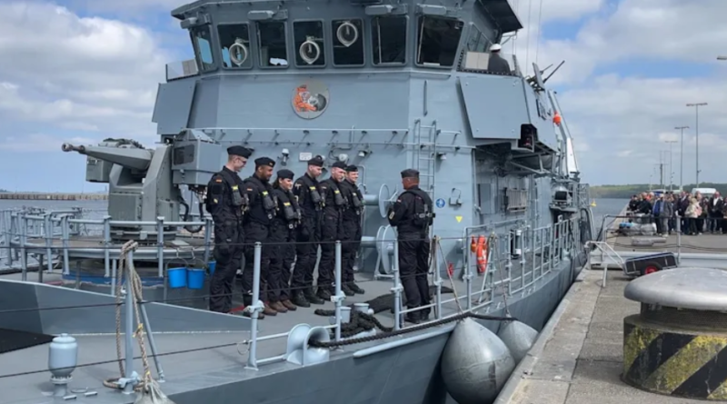 Germany Sends Naval Vessels to Red Sea Ahead of Potential Strait of Hormuz Security Mission