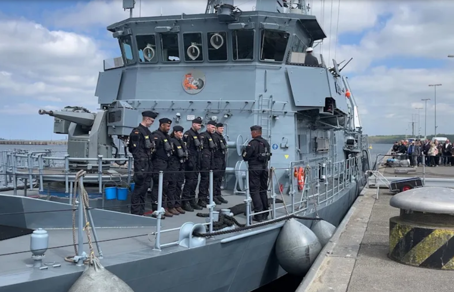 Germany Sends Naval Vessels to Red Sea Ahead of Potential Strait of Hormuz Security Mission