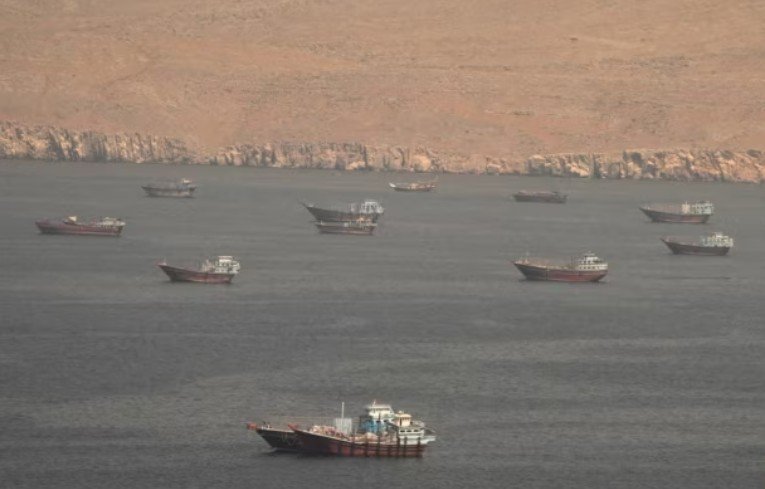 Oman and Iran Advance Talks on Strait of Hormuz Navigation Management amid Global Shipping Concerns