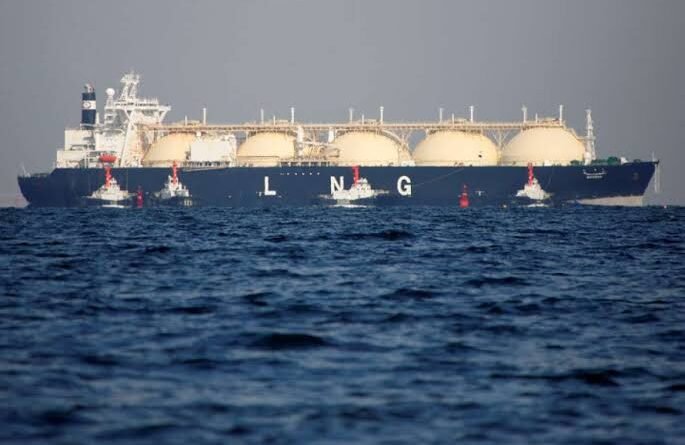 Qatar Moves LNG Tankers Through Strait of Hormuz as Global Gas Market Watches Export Recovery