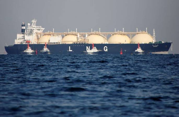 Qatar Moves LNG Tankers Through Strait of Hormuz as Global Gas Market Watches Export Recovery
