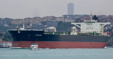 British Forces Seize Russian Shadow Fleet Oil Tanker in Landmark English Channel Operation