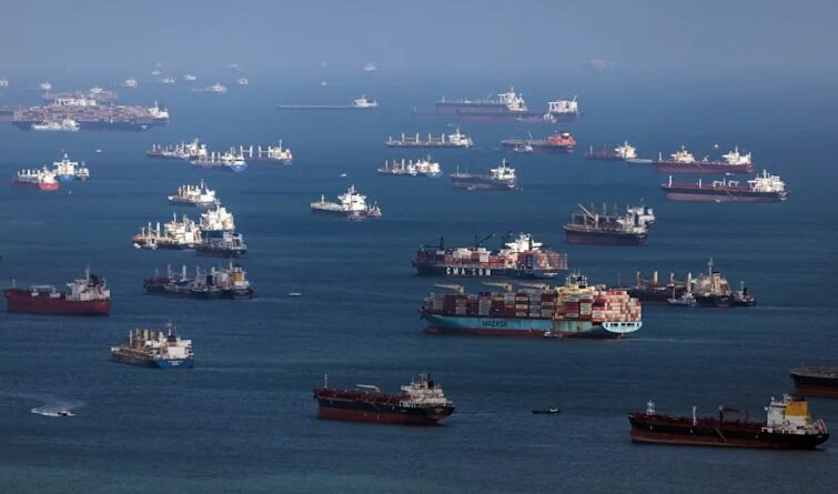 Container Ship Sinks near Batam Island, Singapore Issues Navigation Warning over Possible Drifting Container