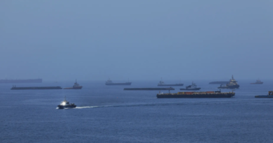 Iran Pushes for Strait of Hormuz Control, Raising Global Shipping Risks