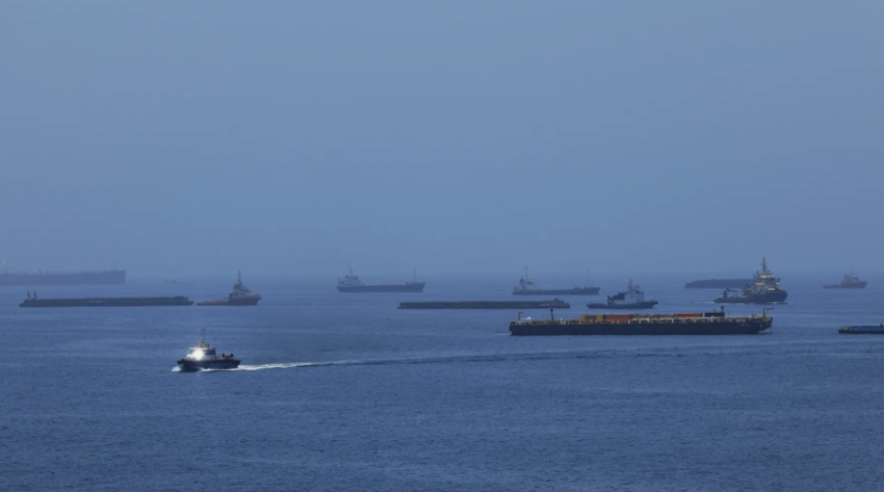 Iran Pushes for Strait of Hormuz Control, Raising Global Shipping Risks
