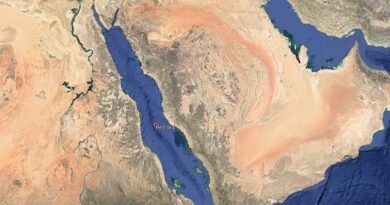Red Sea Shipping Crisis Deepens as More Tankers Reroute Following Houthi Threats Against Saudi Ports