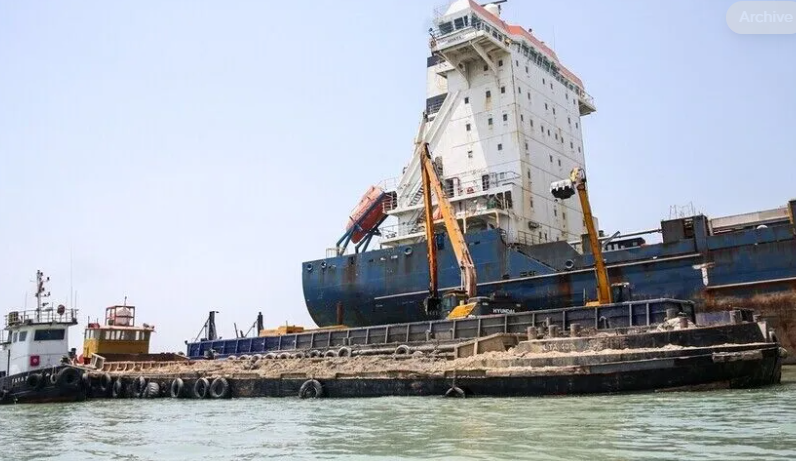Ship Runs Aground in Strait of Hormuz After Leaving Iran-Designated Shipping Route
