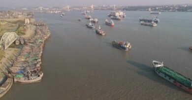 US-Iran Conflict Disrupts Strait of Hormuz Shipping, Leaving Thousands of Seafarers Stranded as Global Maritime Trade Faces Fresh Uncertainty