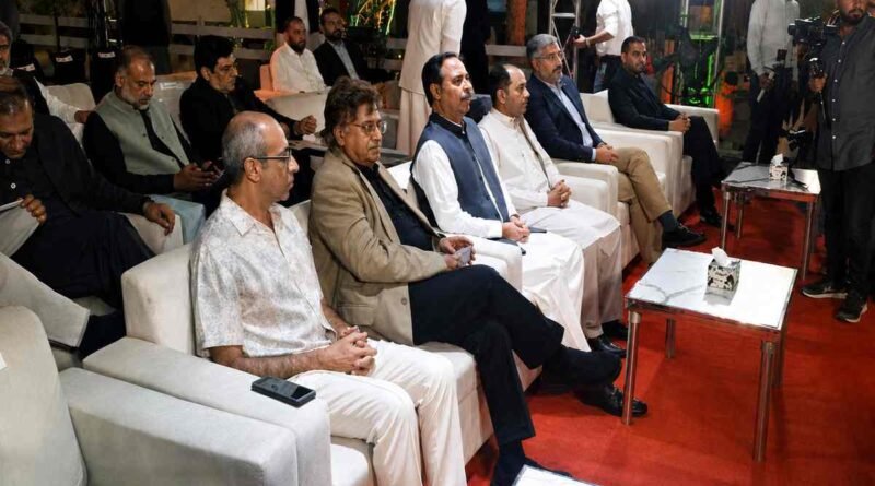 Pakistan Maritime Minister Calls for Unity, Economic Strength and Greater Trade on Independence Day