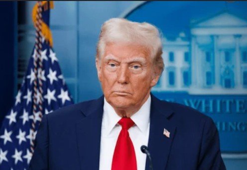 Trump Signals Strait of Hormuz Deal Amid Shipping Security Talks