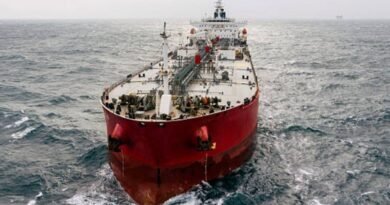 Supertanker Shortage Pushes Oil Shipping Rates to Record Levels