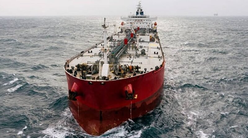 Supertanker Shortage Pushes Oil Shipping Rates to Record Levels