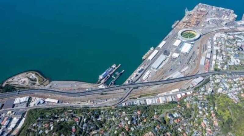 Worker Dies After Incident at Wellington’s CentrePort, Prompting Maritime Safety Investigation