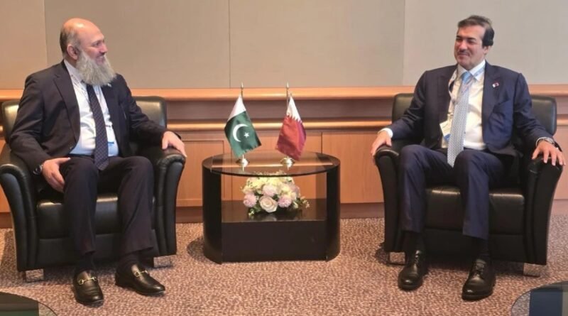 Pakistan, Qatar Explore Trade Corridors to Europe Amid Hormuz Shipping Crisis
