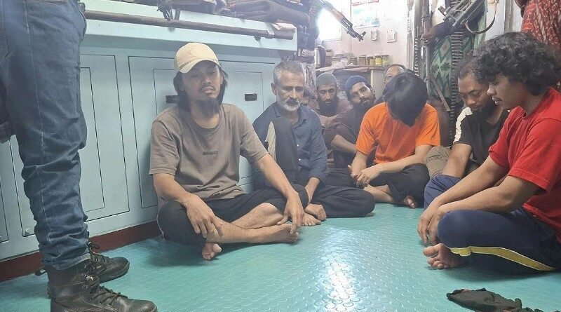 Four Pakistani Sailors Freed From Somali Pirates Set to Return Home