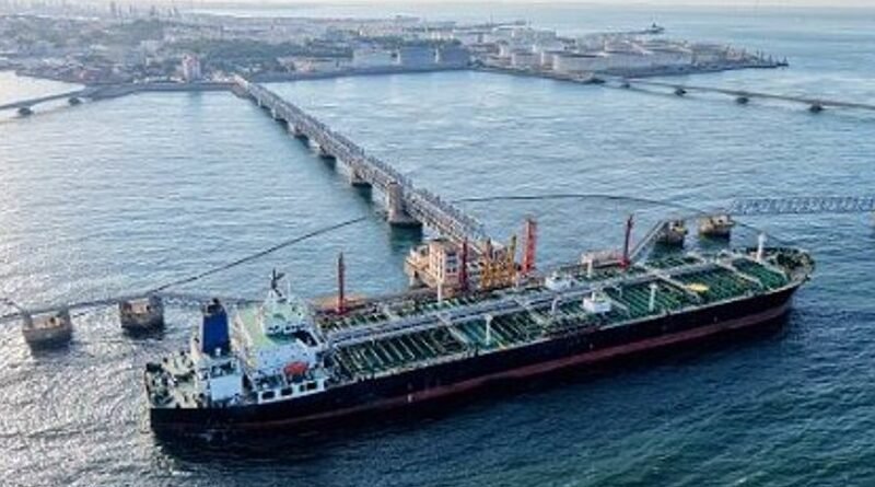 Iraq Moves 2 Million Barrels of Crude Through Strait of Hormuz