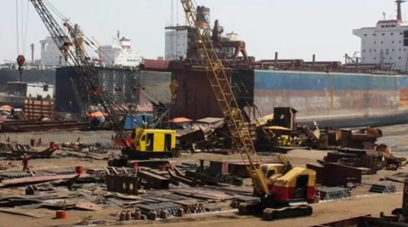 ILO Chief Visits Pakistan to Advance Ship Recycling Safety and Decent Work