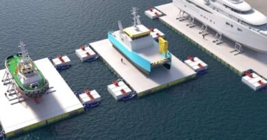 Mammoet and Port of Argentia floating dry dock and marine repair facility project in Canada